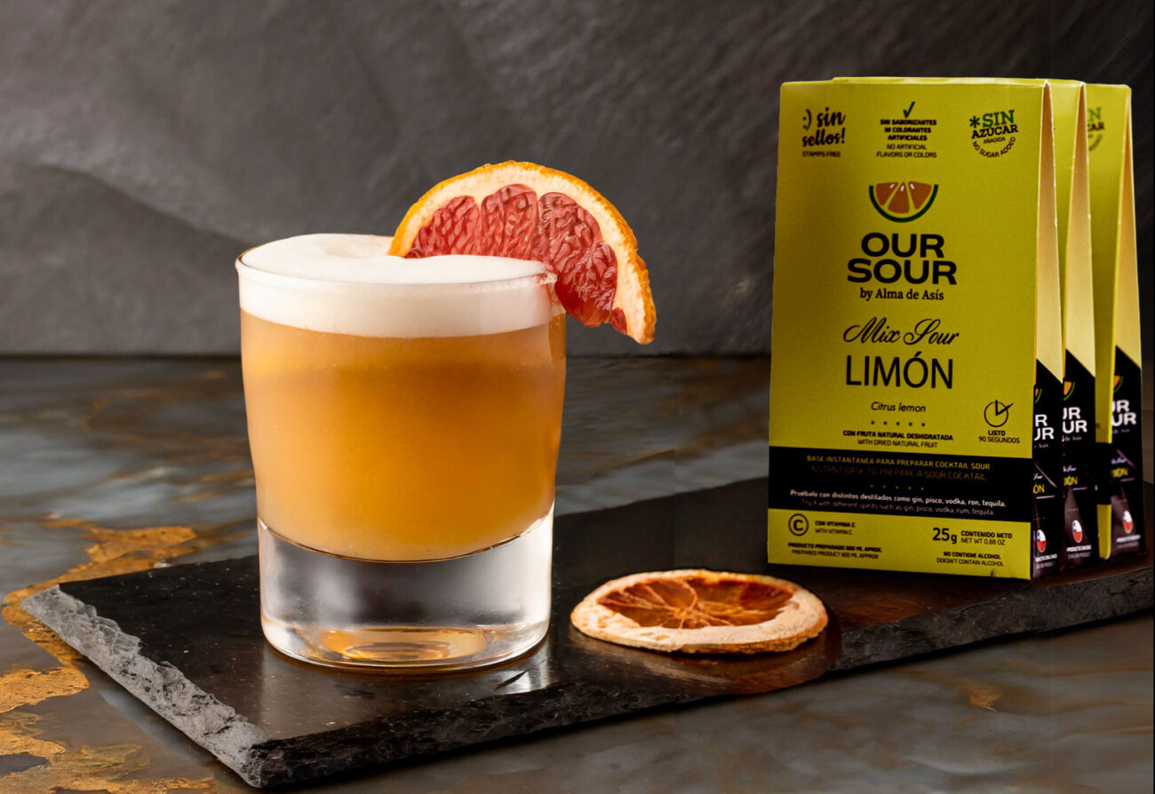 como preparar un amaretto sour con our sour